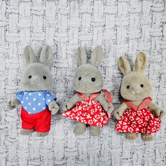 Vintage Sylvanian Families Grey Rabbit & Babblebrook & Cottontail Calico Critter - Picture 4 of 9